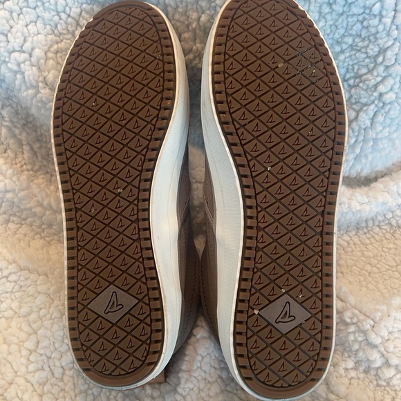 SPERRY Crest Lug Zone Sneaker - Picture 4 of 9